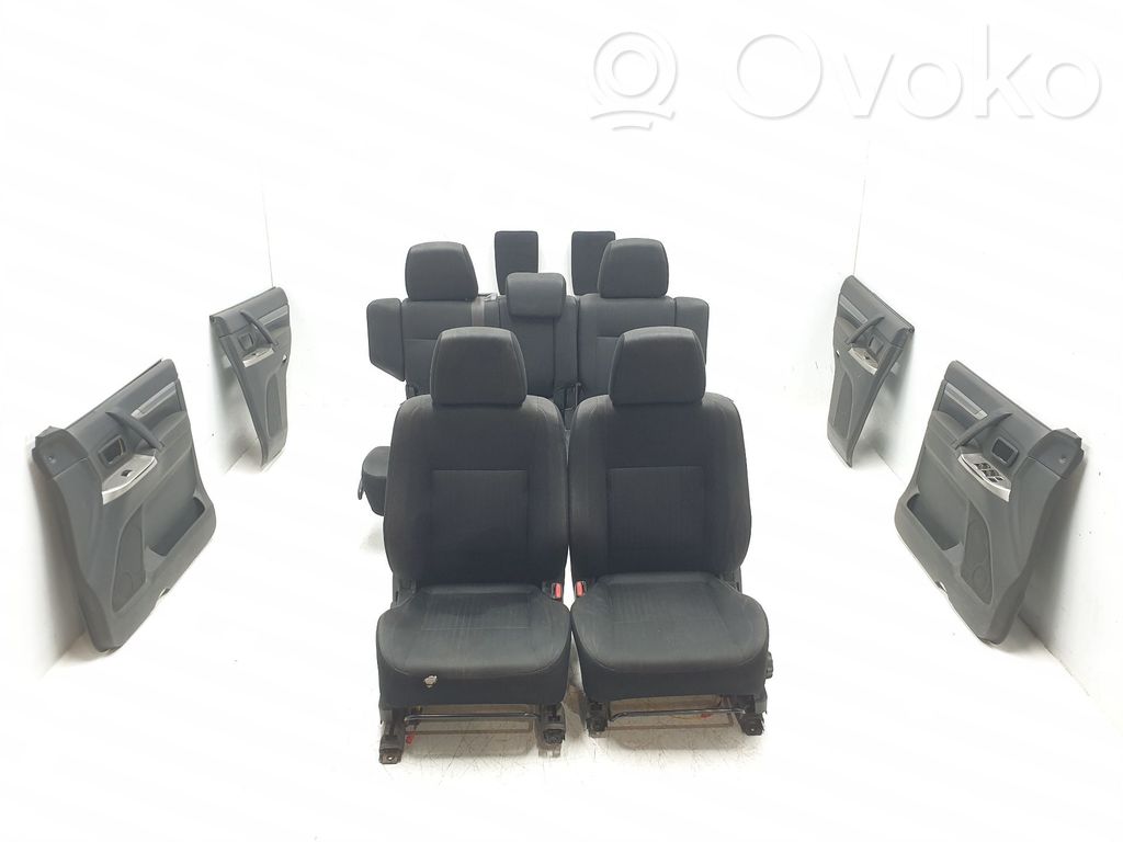 Mitsubishi Montero Set sedili 