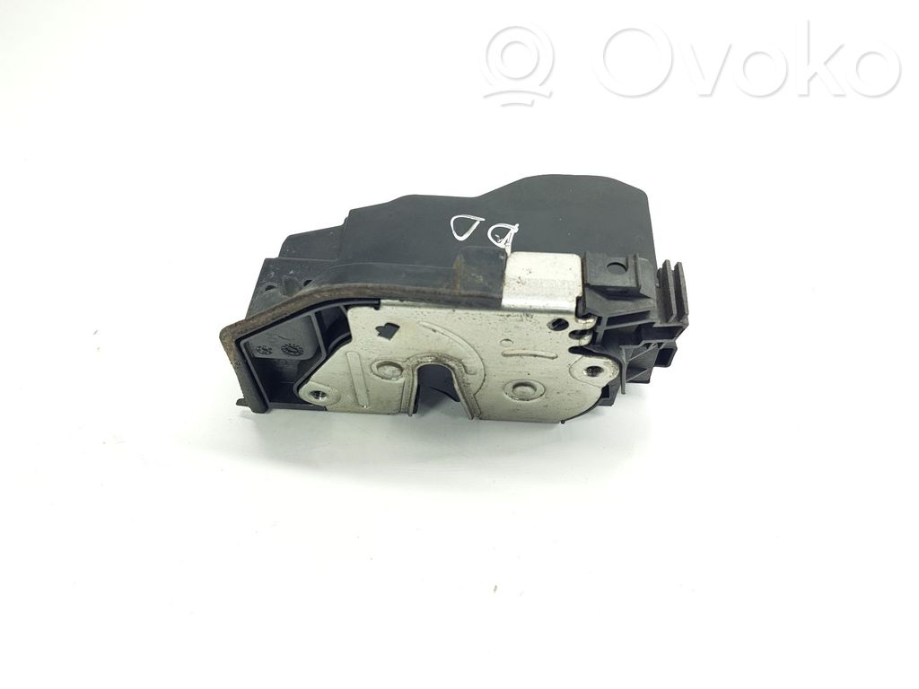 BMW 5 E60 E61 Serratura portiera anteriore