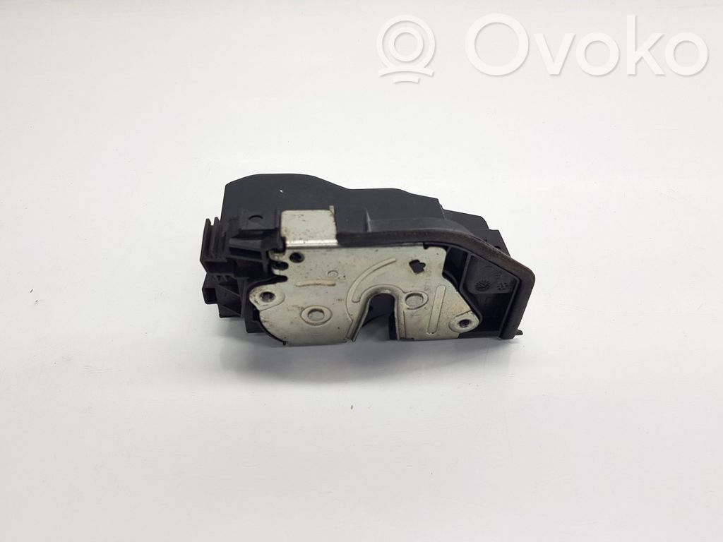 BMW 5 E60 E61 Serratura portiera posteriore