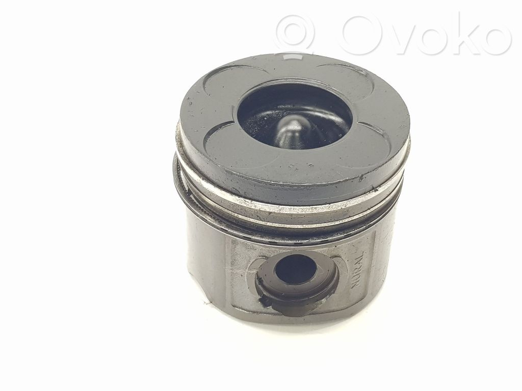 BMW 3 E46 Piston 