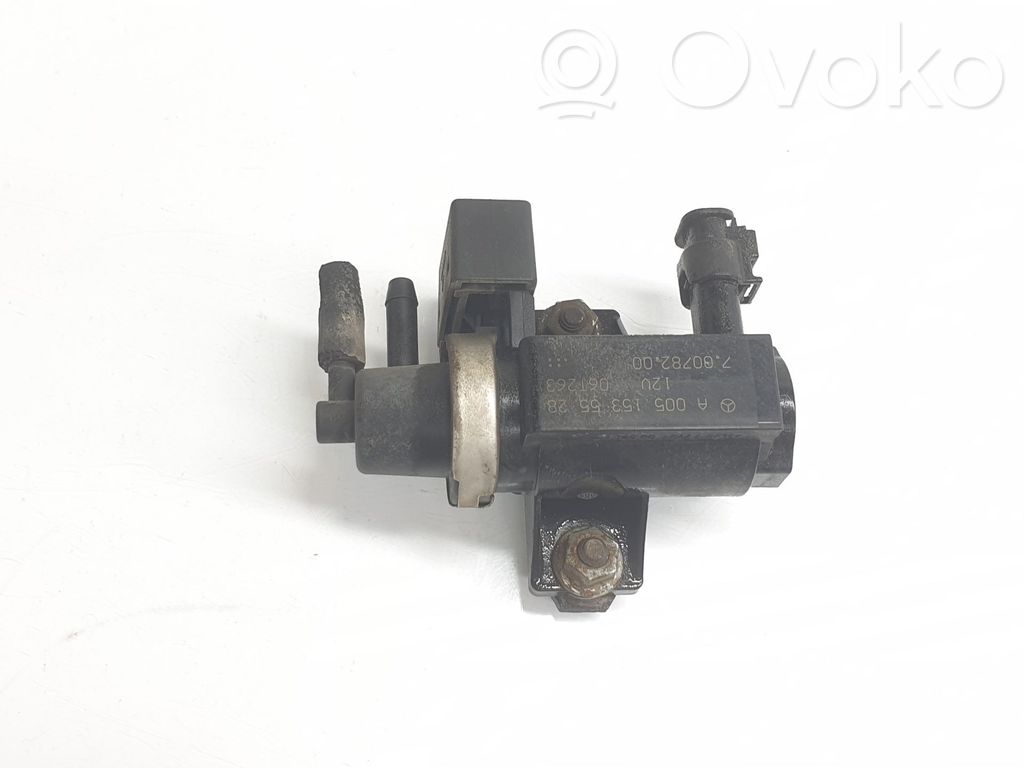 Válvula de vacío   A0051535528,A0061536628