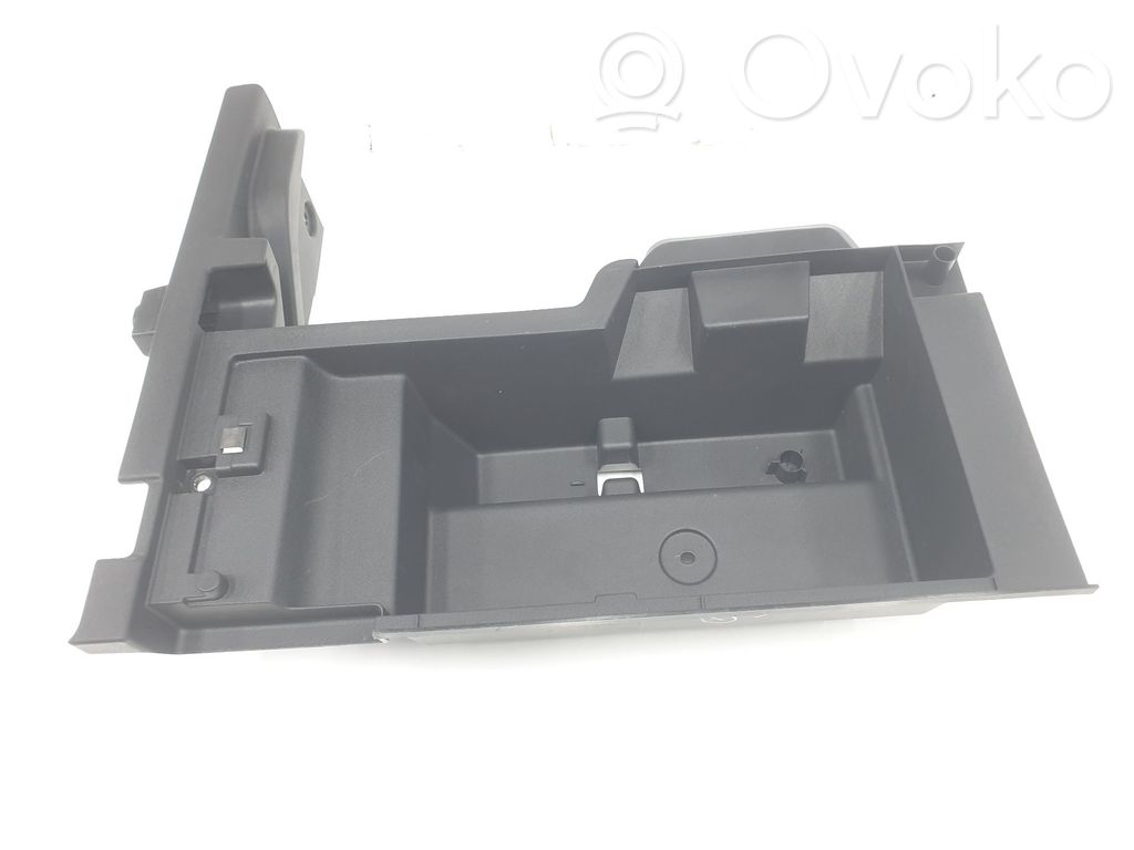 Opel Astra L Altra parte interiore 