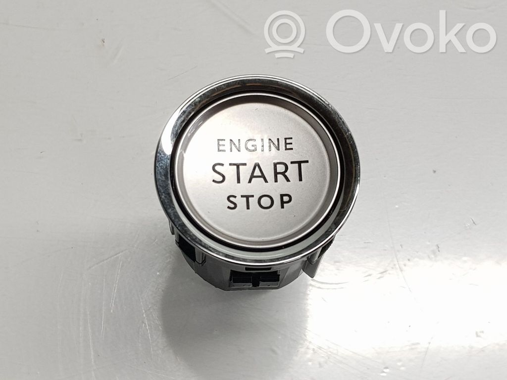 Opel Astra L Bouton poussoir de démarrage du moteur
