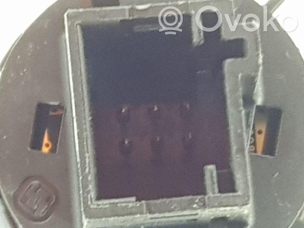 Opel Astra L Bouton poussoir de démarrage du moteur