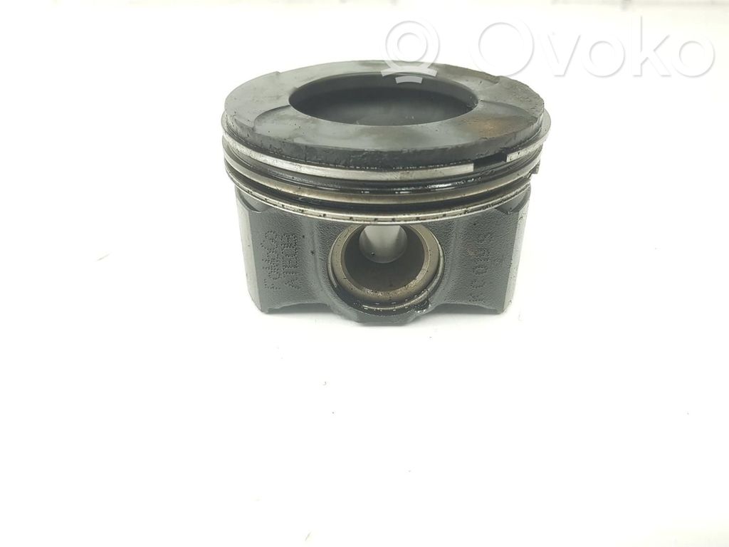 Ford Kuga III Piston 