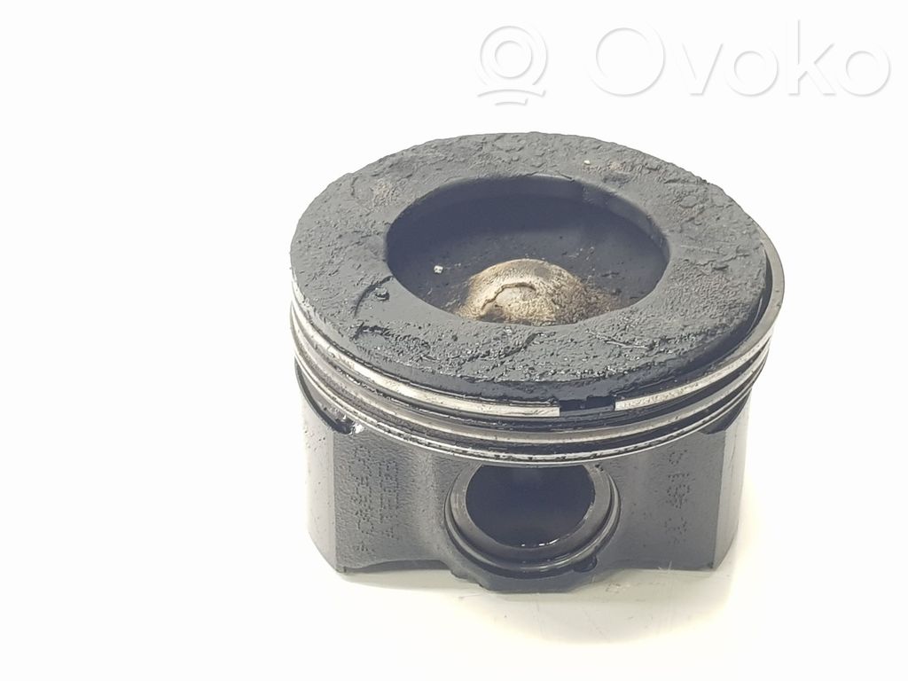 Ford Transit Custom Piston 