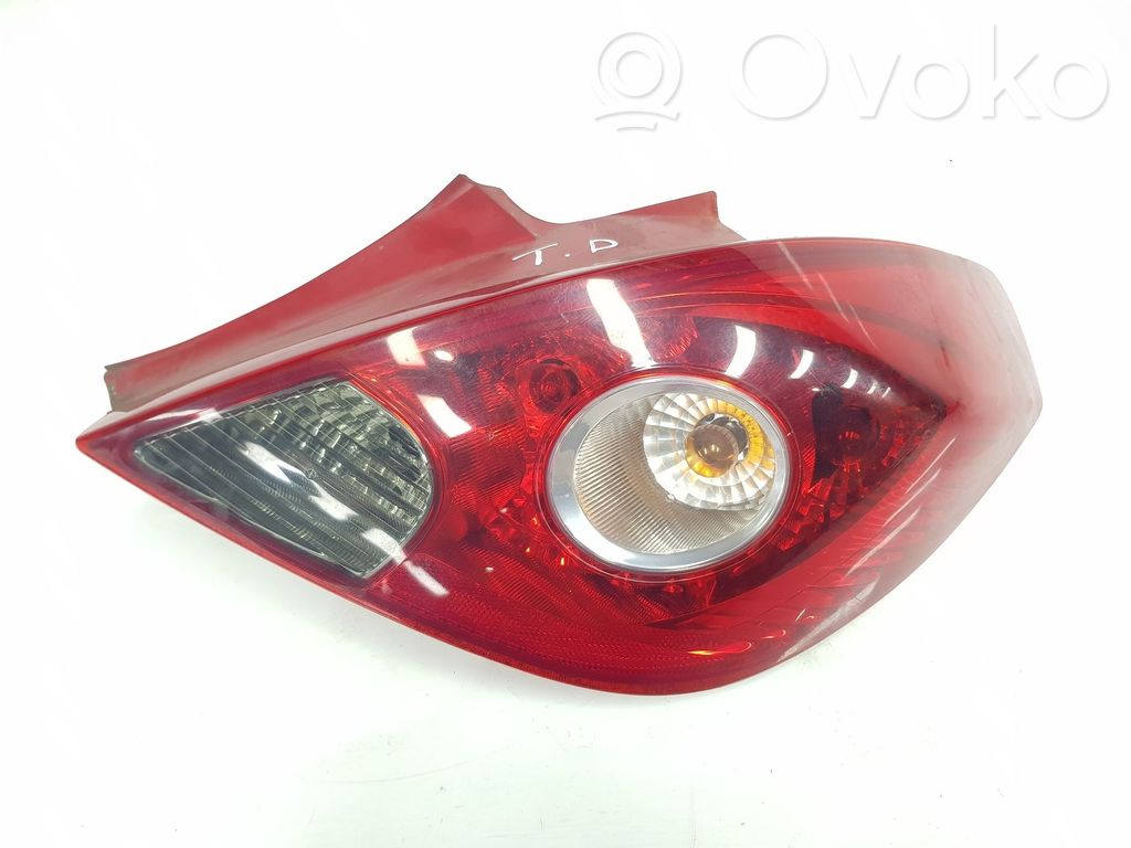 Opel Corsa D Lampă spate în caroserie 