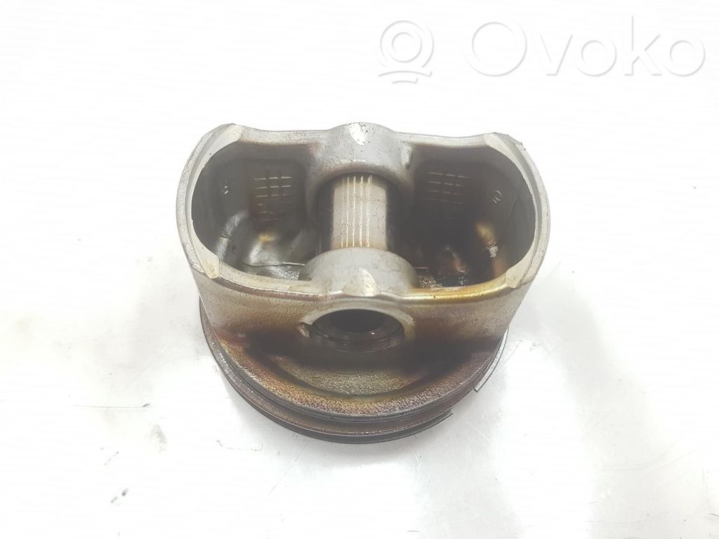 Suzuki Vitara (LY) Piston 