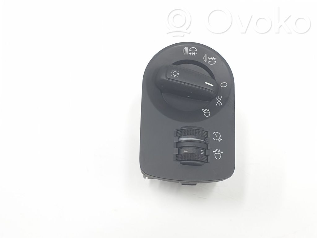 Audi A1 Light switch 