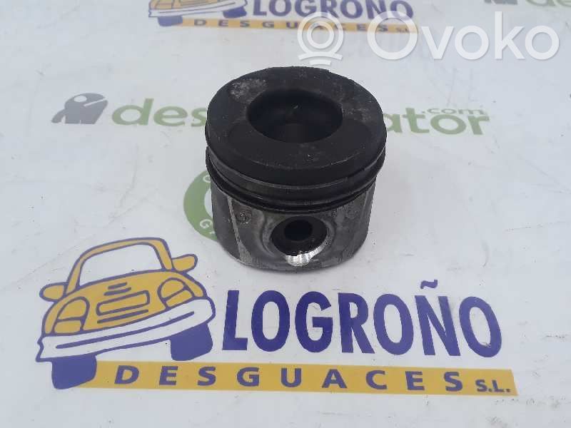 Nissan Navara D40 Piston 