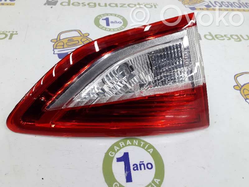 Ford Kuga II Takaluukun takavalot 