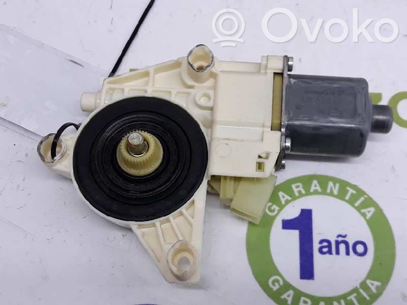 Mercedes-Benz GLK (X204) Motorino alzacristalli della portiera posteriore
