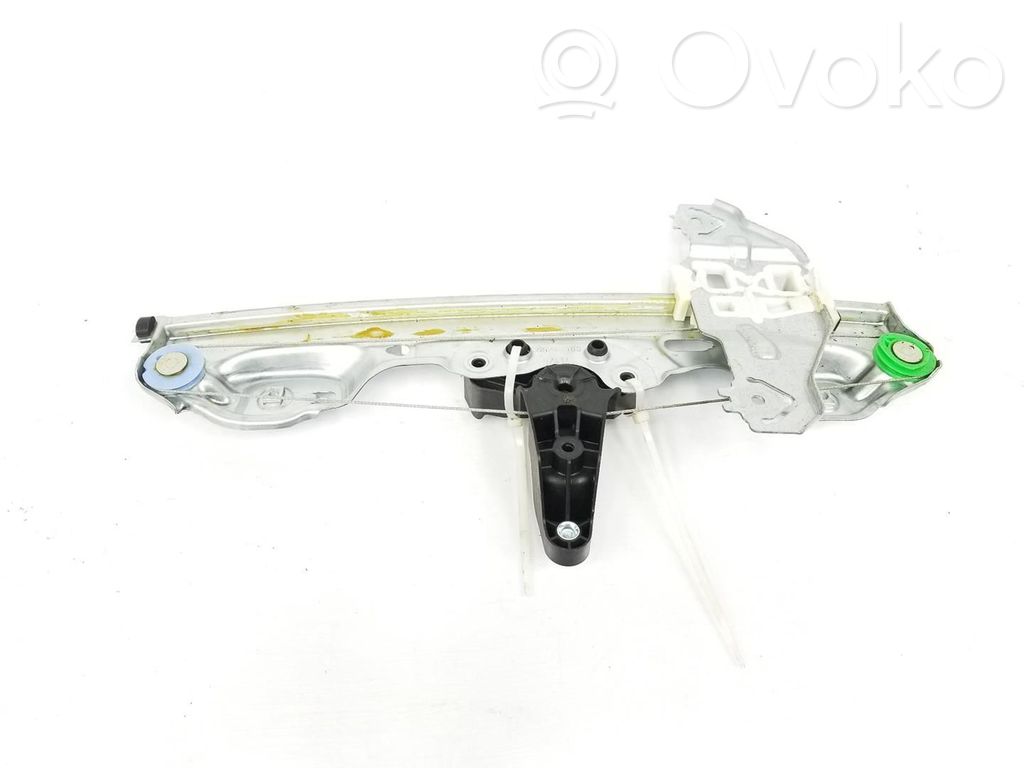 Nissan Pulsar Macara geam spate manuală 