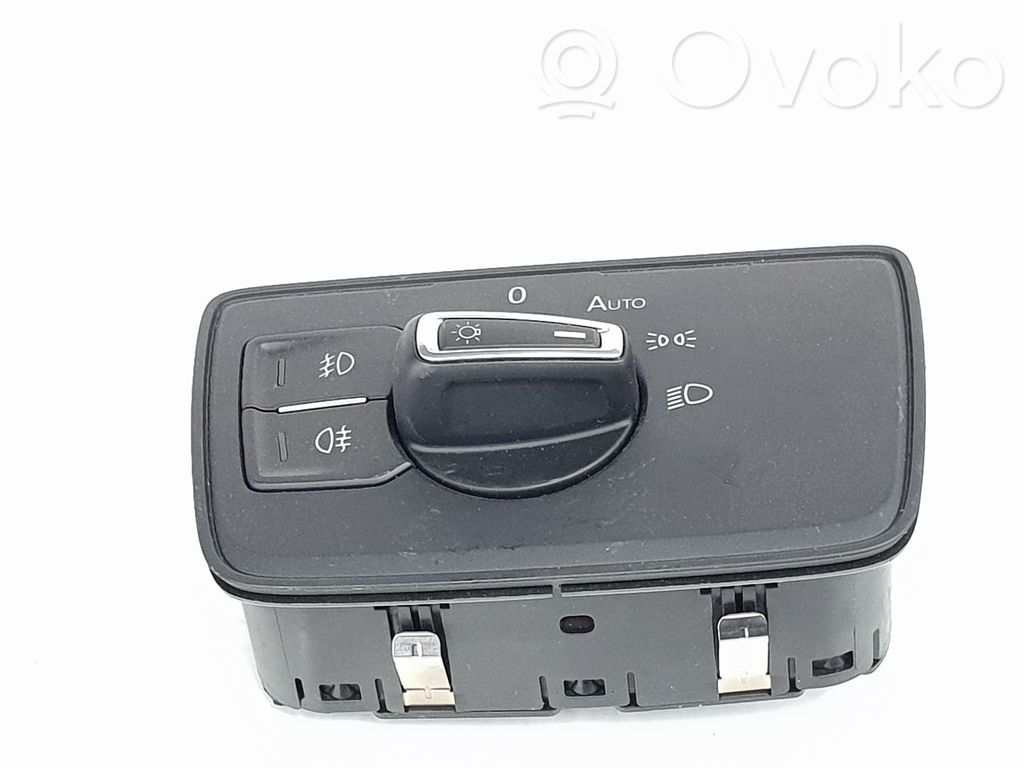 Volkswagen PASSAT B8 Comutator lumini 