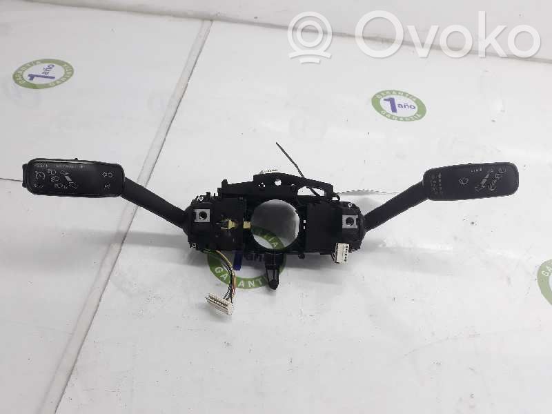 Seat Leon (5F) Pulsanti/interruttori sul volante 