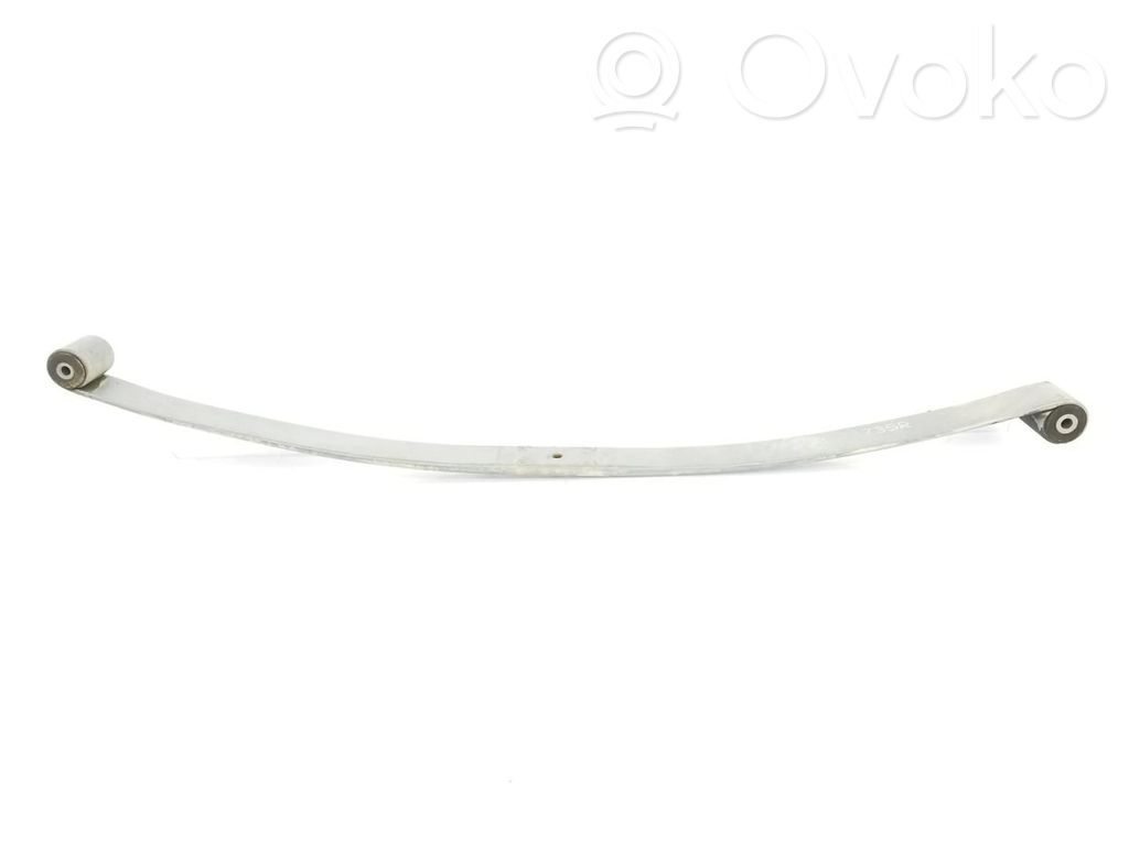 Nissan NV400 Foaie arc spate 