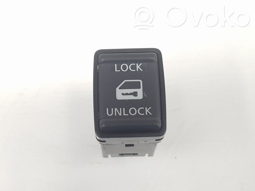 Nissan Navara Other switches/knobs/shifts 