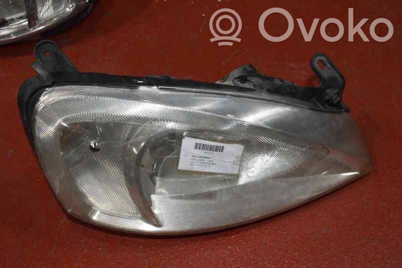 Opel Corsa C Faro/fanale 