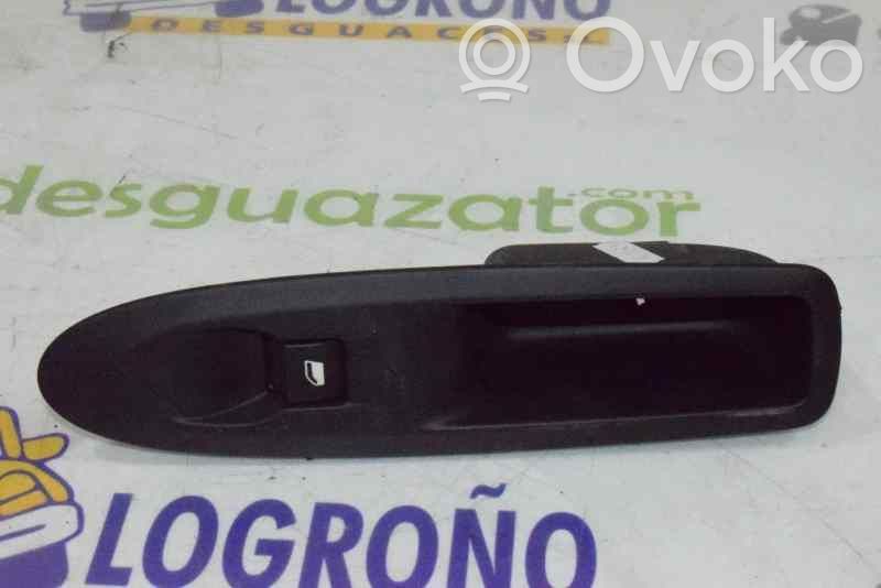 Comutator comandă geamuri electrice   96657926XT,6490JZ