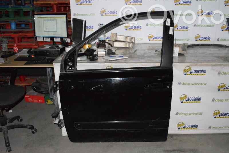 KIA Carnival Durvis 