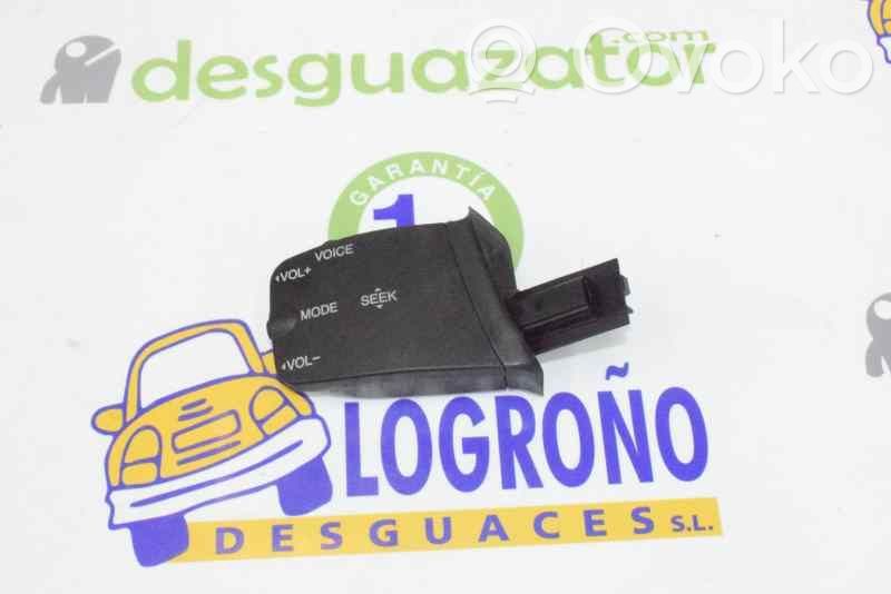 Interruptores/botones de la columna de dirección   1318968,3M5T14K147BE