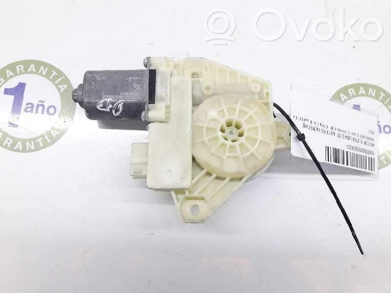 Mercedes-Benz C W205 Silnik regulatora szyby drzwi przednich