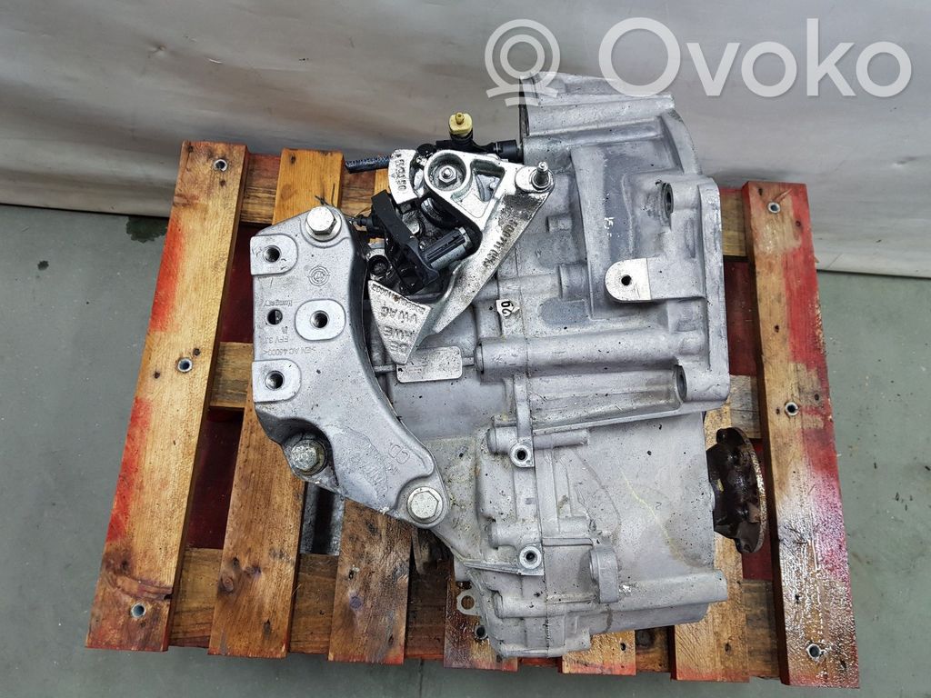 Volkswagen Golf VII Механическая коробка передач, 5 передач 