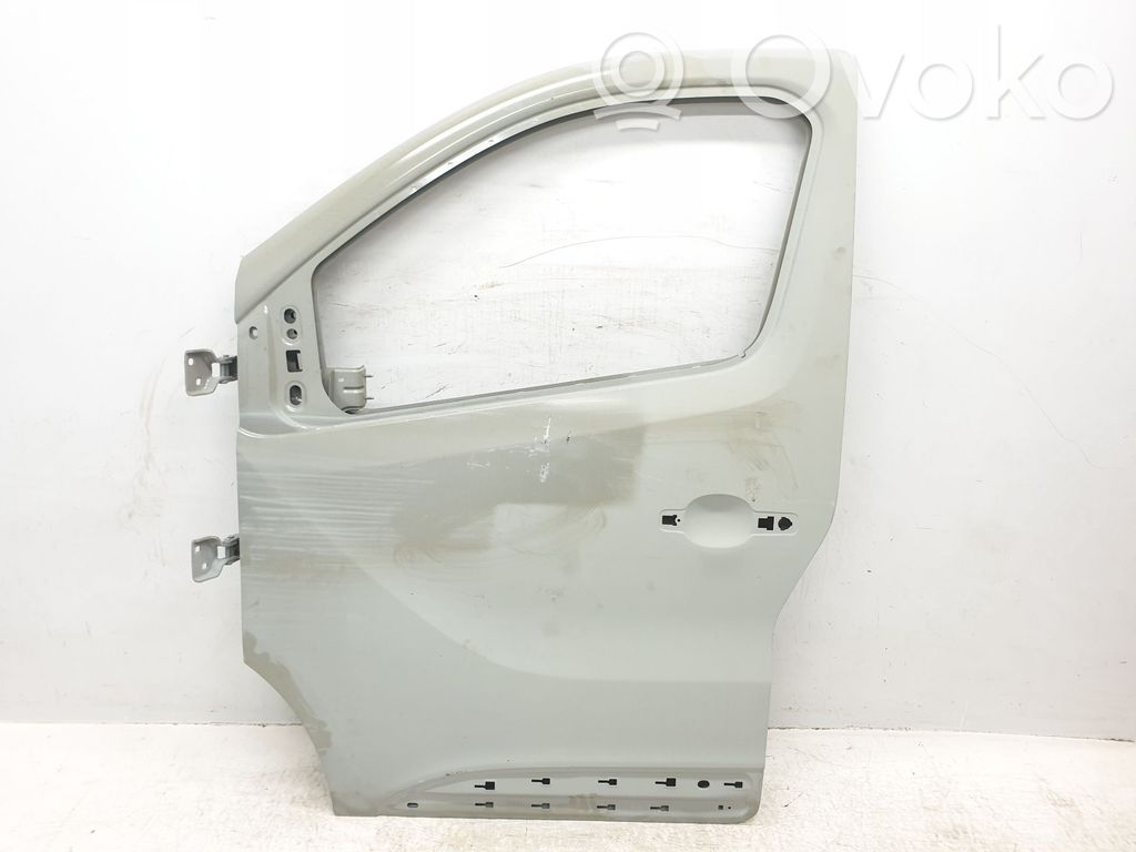 Renault Trafic III (X82) Front door 