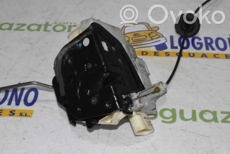 Audi A4 S4 B7 8E 8H Serrure de porte avant