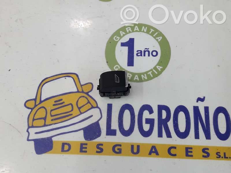 Ford Focus Electric window control switch 
