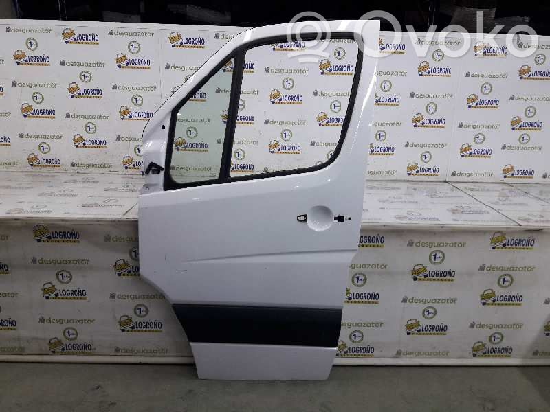 Puerta delantera   A9067200005,A9067200005,BLANCA