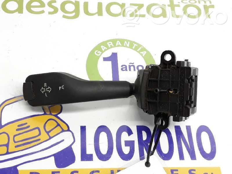 BMW X3 E83 Palanca de intermitentes 