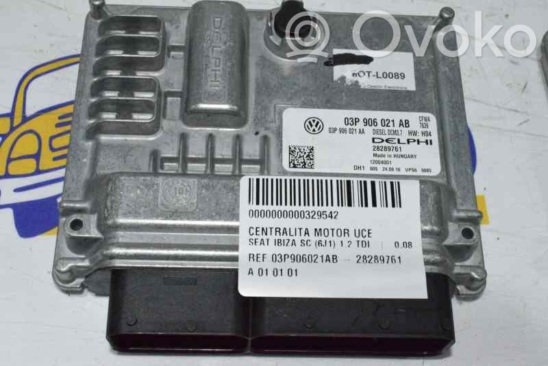Sterownik / Moduł ECU   03P906021AB,CFWA763912004001