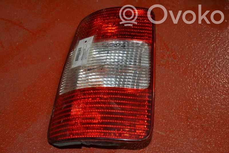 Volkswagen Caddy Luci posteriori 