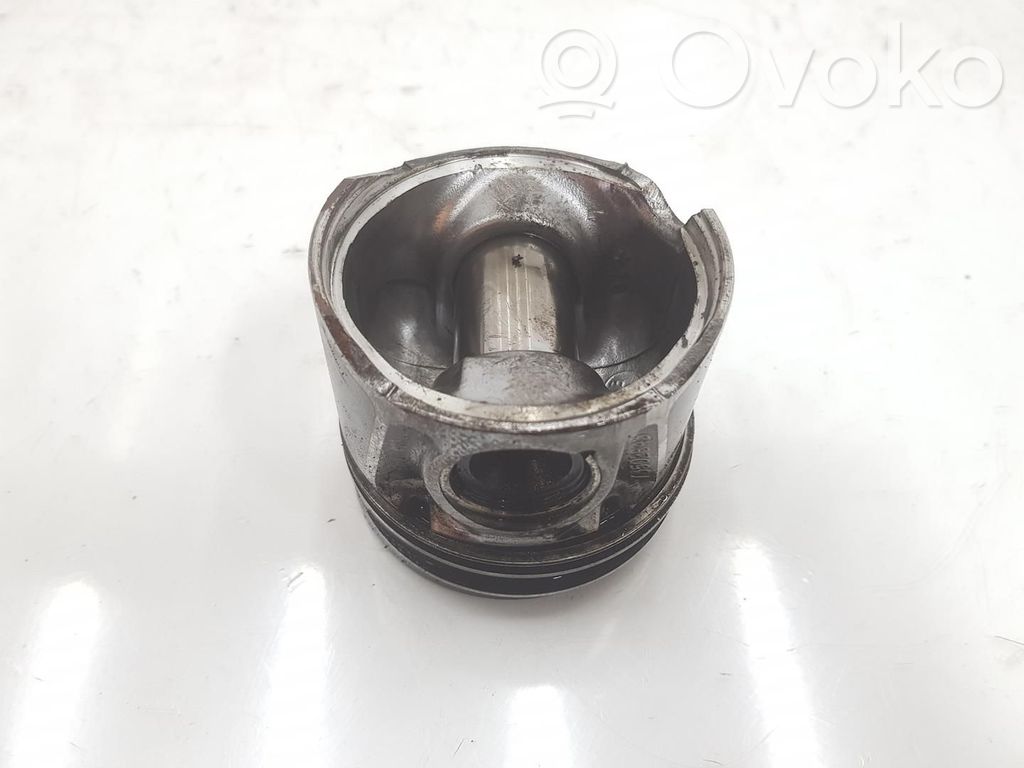 Opel Corsa D Pistón 