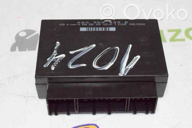 Volkswagen Polo IV 9N3 Unidad de control/módulo del bloqueo de puertas 