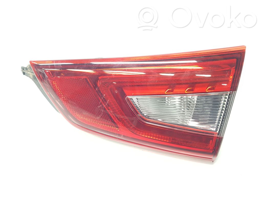 Nissan Qashqai Luci posteriori del portellone del bagagliaio