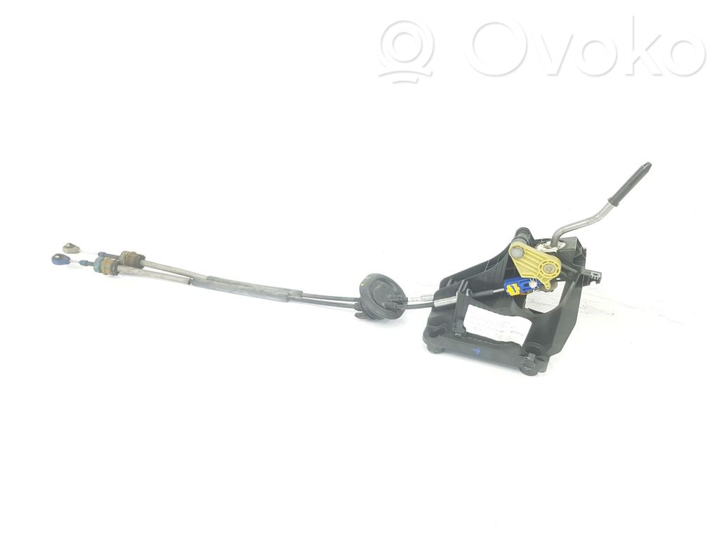 Peugeot 308 Gear shifter/selector 