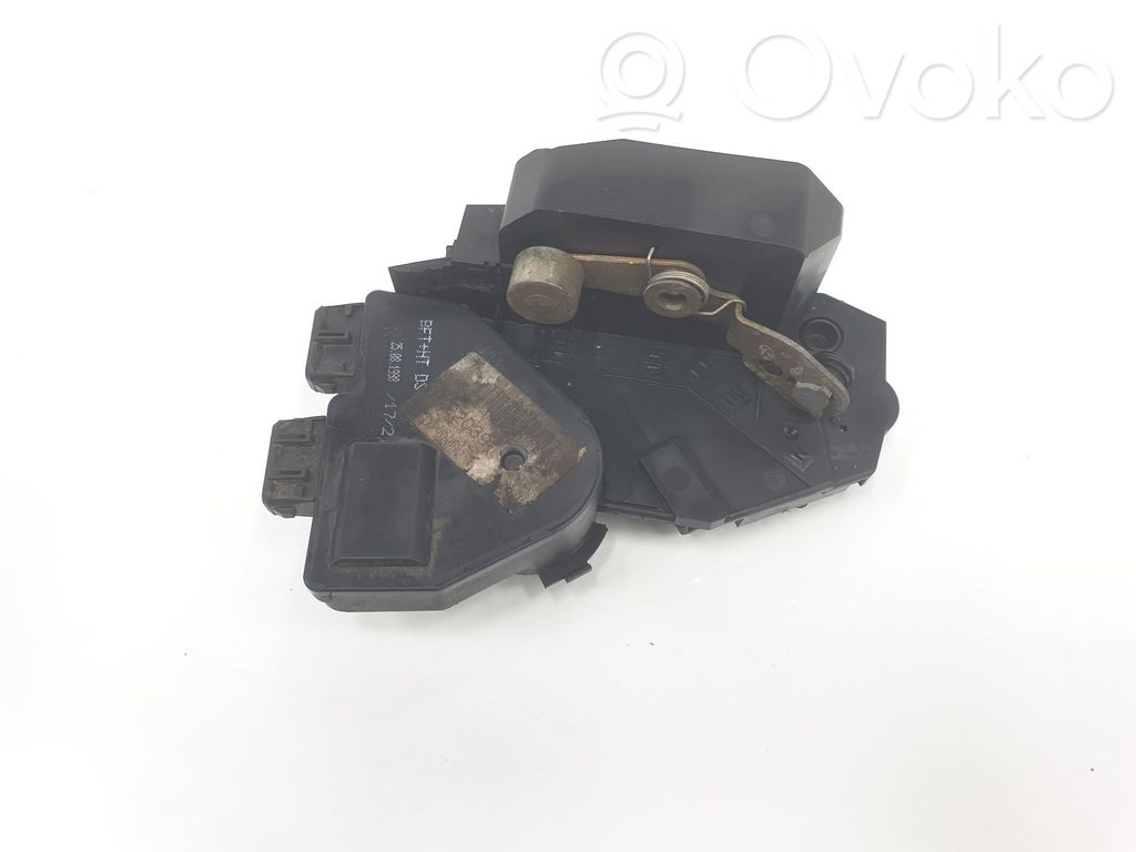 Volvo V70 Încuietoare ușă spate 