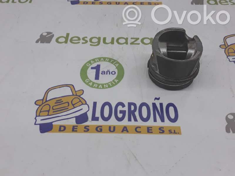 Audi A4 S4 B9 Piston 