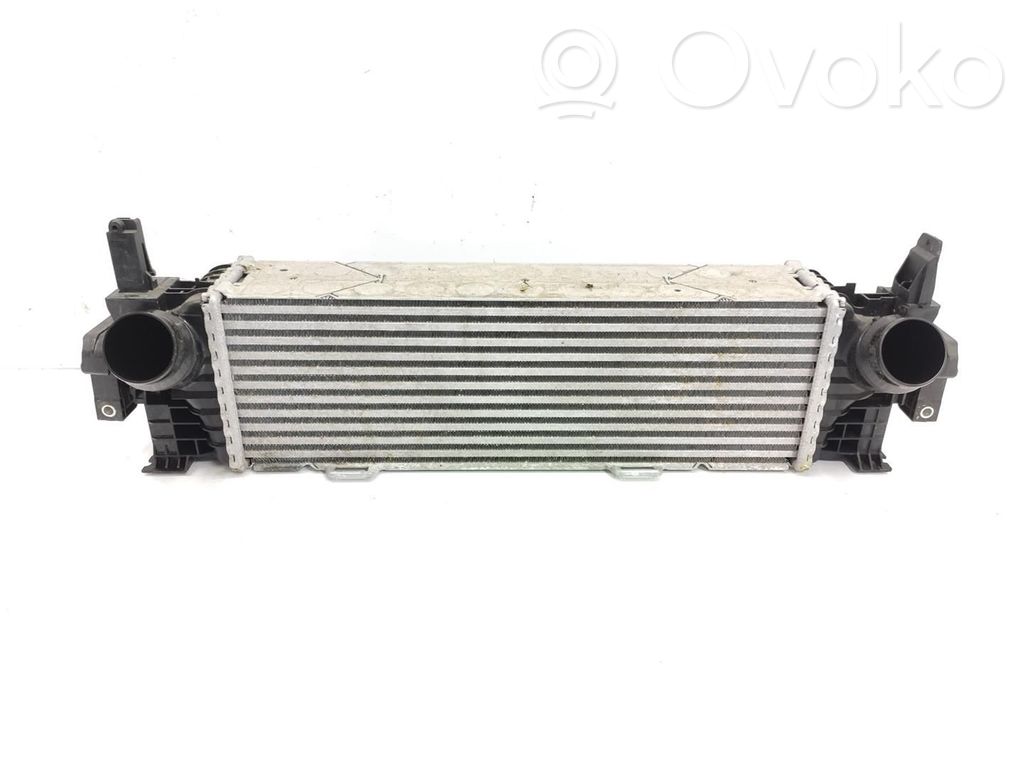 BMW X4 G02 Chłodnica powietrza doładowującego / Intercooler 