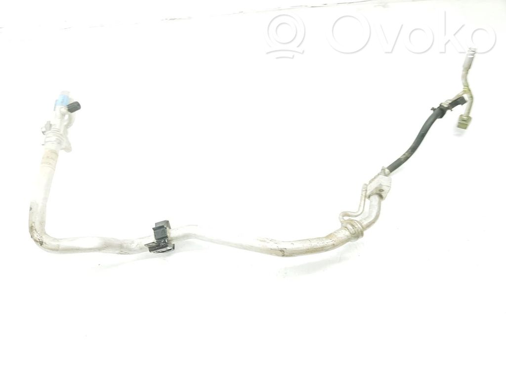 Ford Focus Ilmastointilaitteen putki (A/C) 