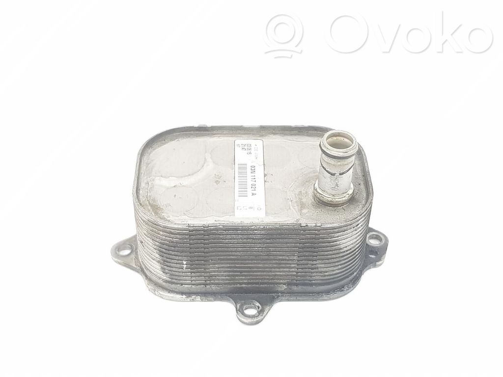 Audi A4 S4 B8 8K Radiatore dell’olio del motore 