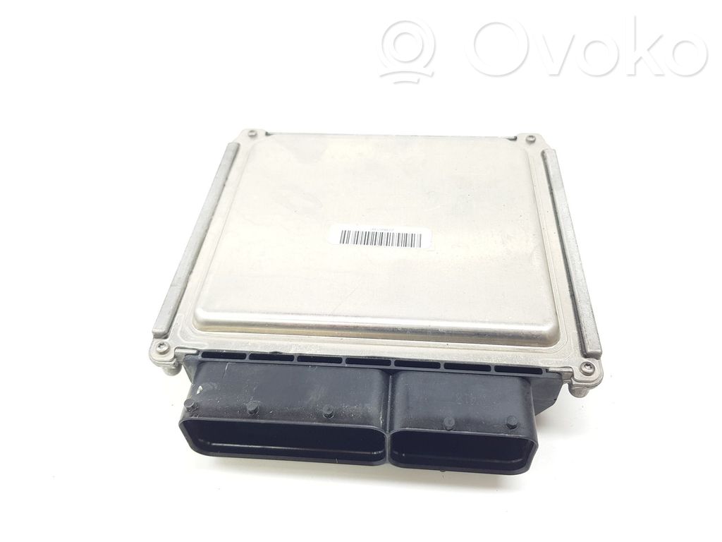 Volkswagen Polo VI Engine control unit/module 