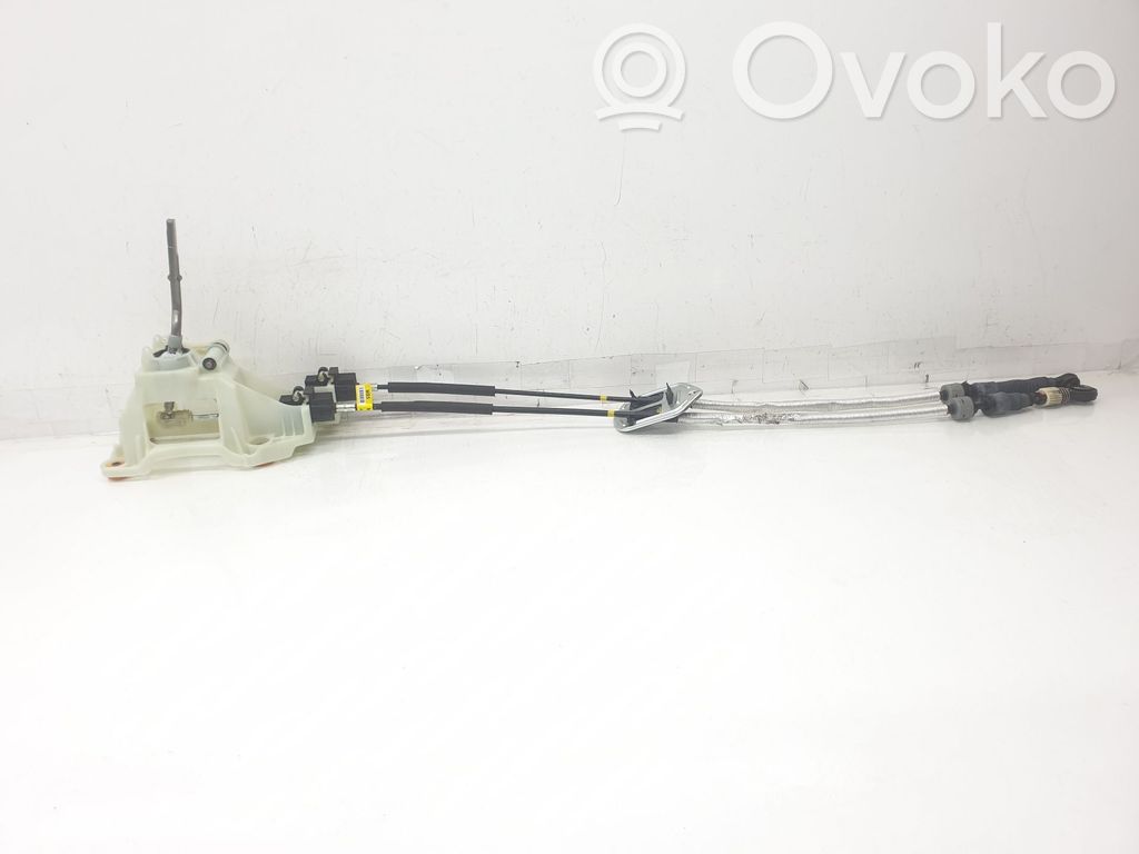 KIA Rio Vaihteenvalitsimen verhoilu 