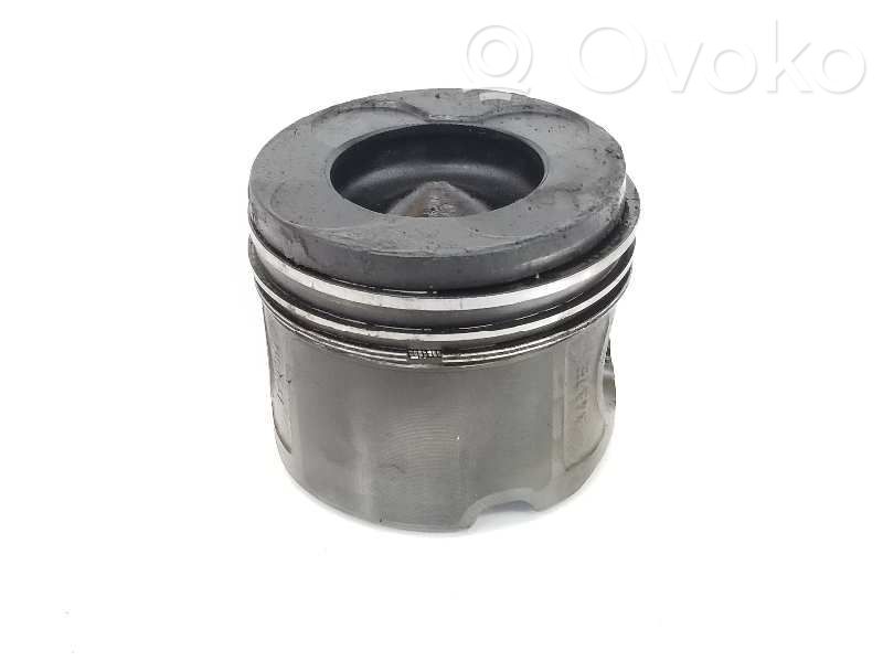 BMW 3 E90 E91 Piston 