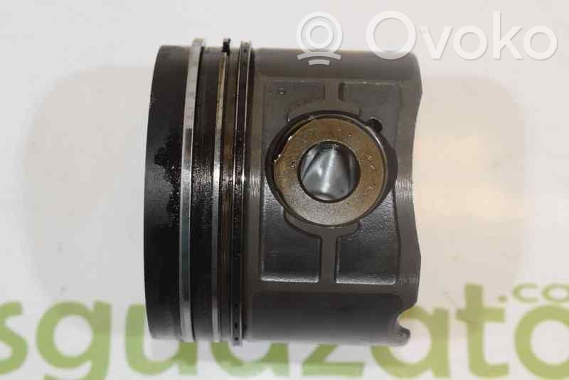 BMW 3 E46 Piston 