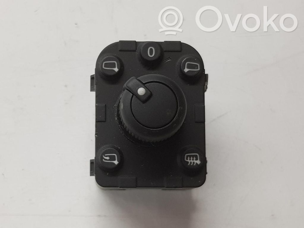 Audi Q2 - Interruptor del espejo lateral 
