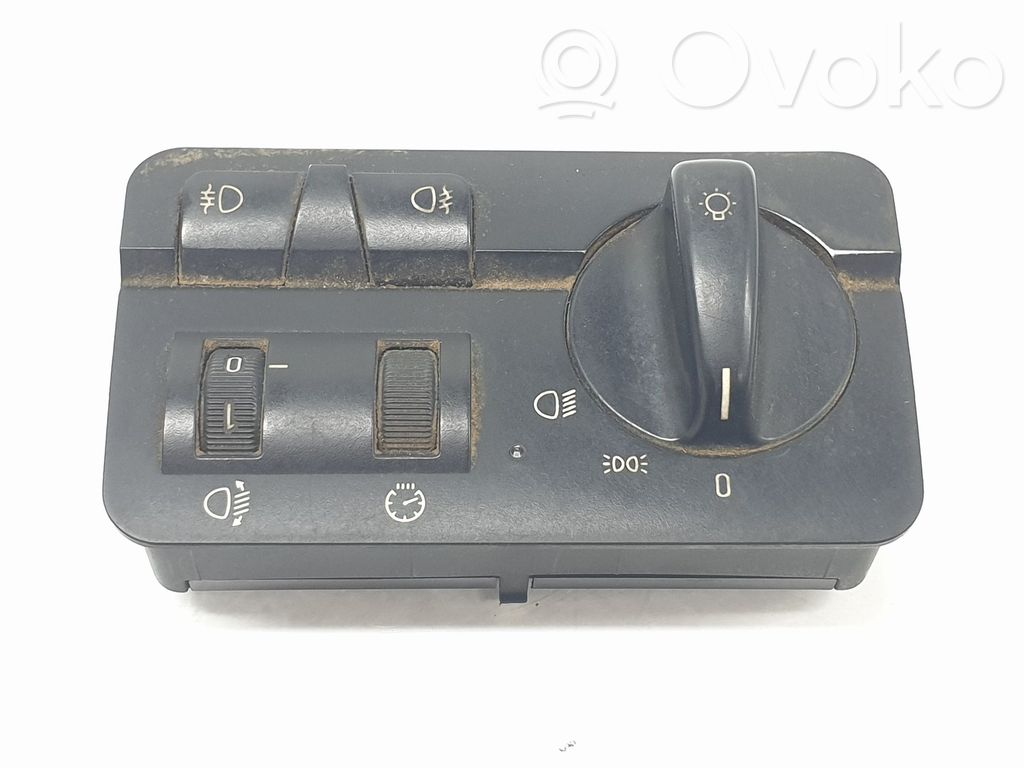 Light switch   61319133015,9133015