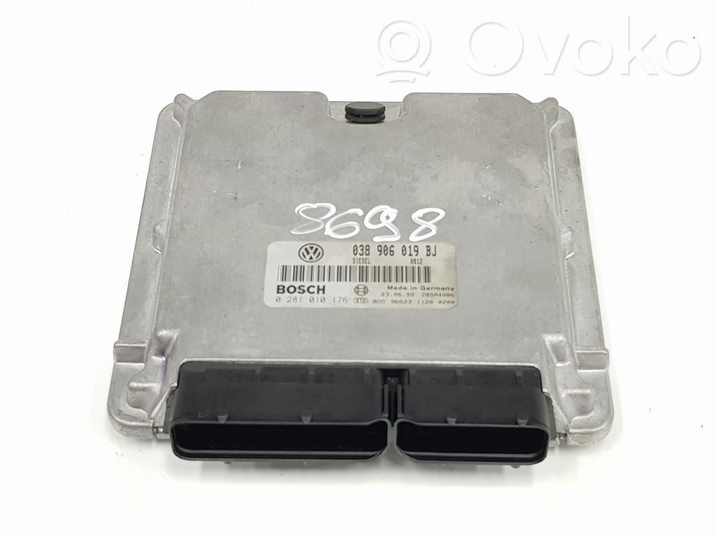 Volkswagen PASSAT B5 Unitate/modul de control motor 